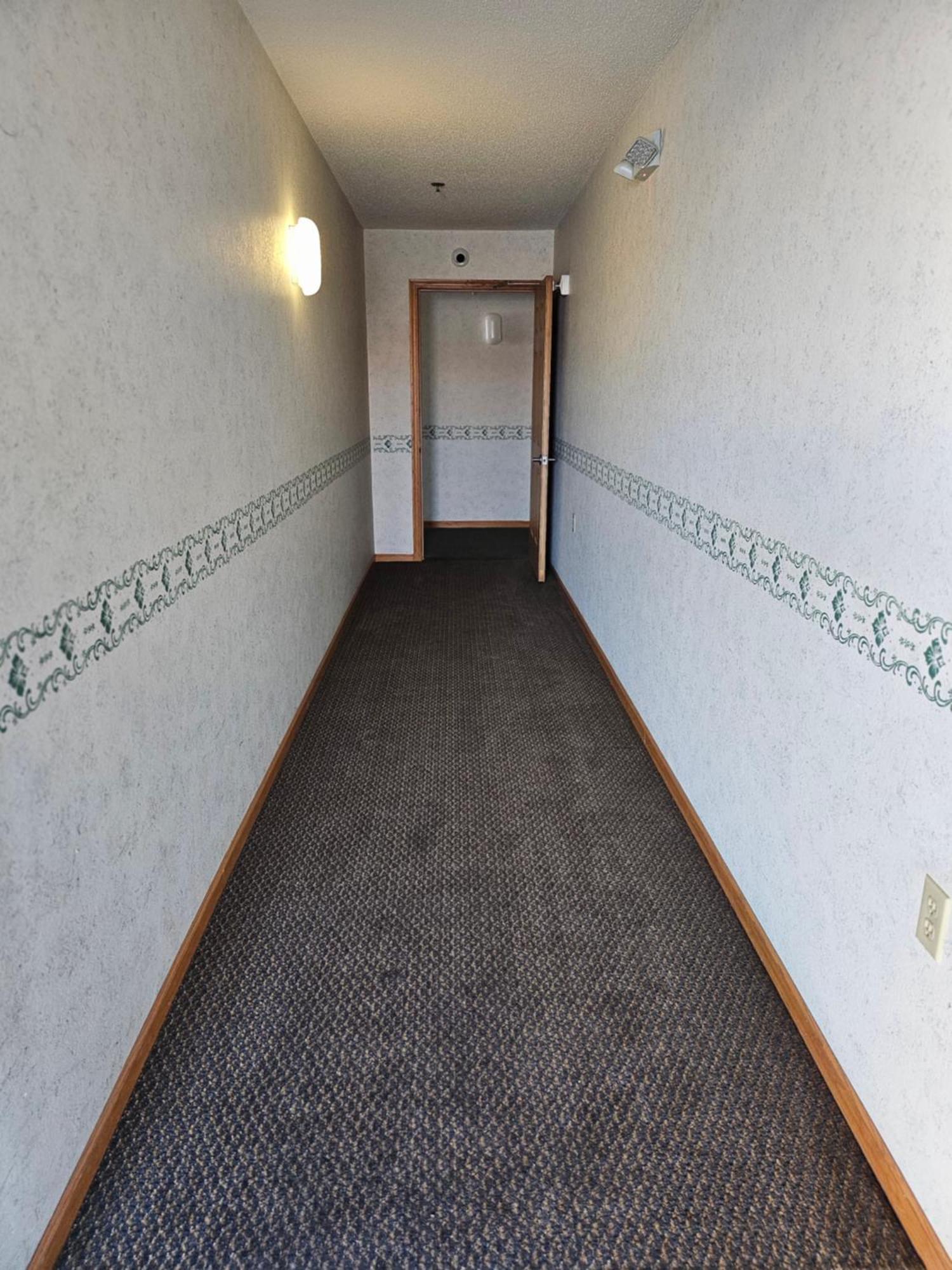 Lincoln Host Motor Inn Есканаба Екстер'єр фото