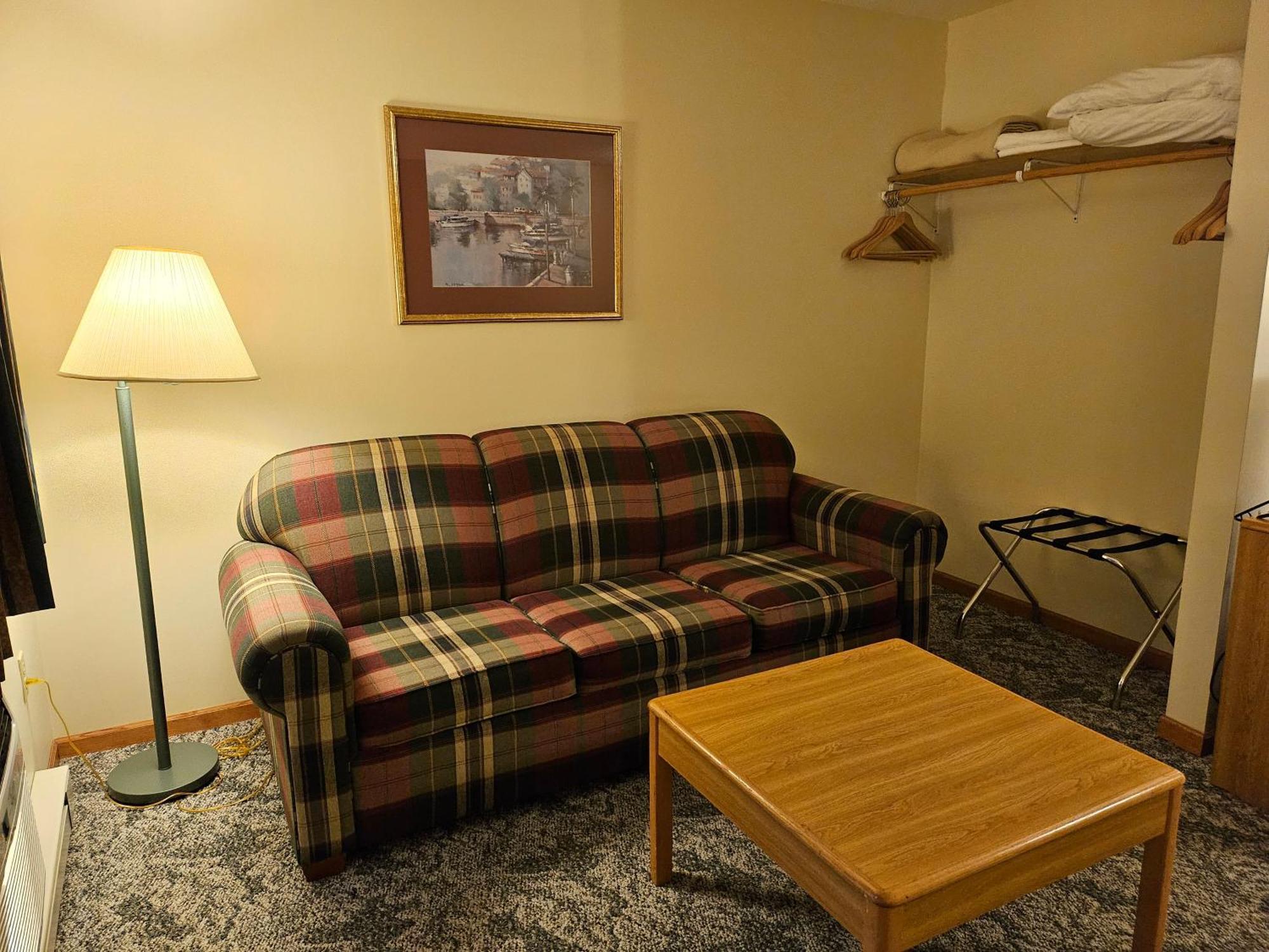 Lincoln Host Motor Inn Есканаба Номер фото